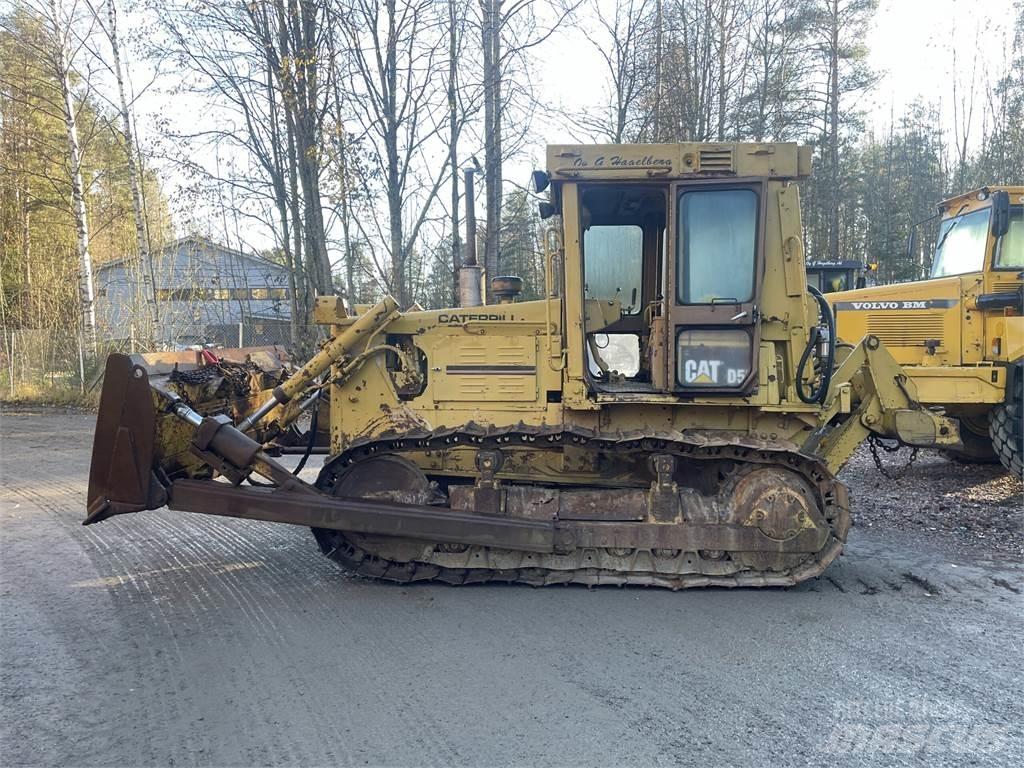 CAT D5B 44x890 Верижни булдозери
