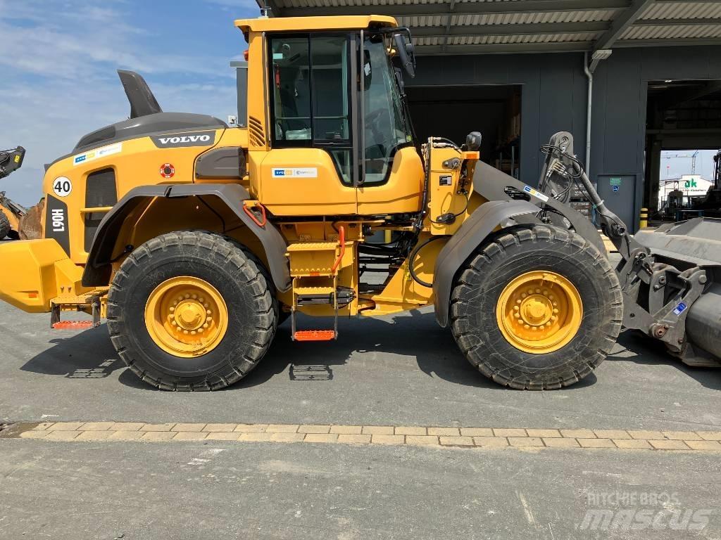 Volvo L 90 H Колесни товарачи