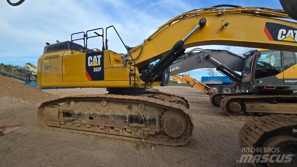 CAT 352 F Верижен екскаватор