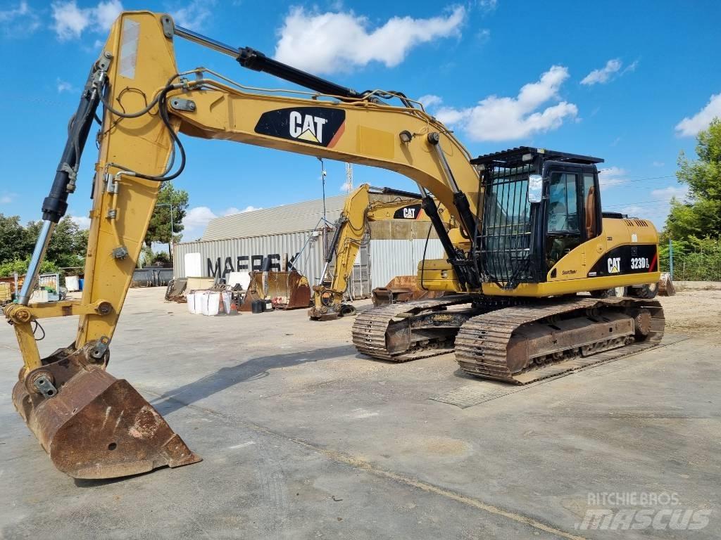 CAT 323 D L Верижен екскаватор
