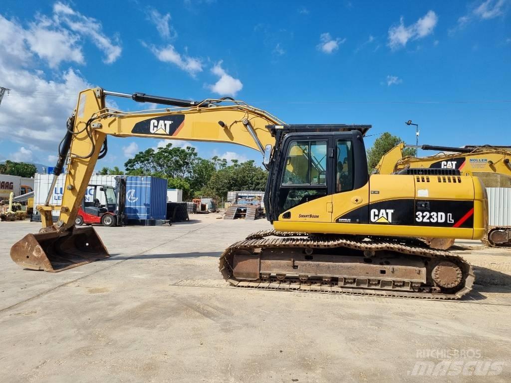 CAT 323 D L Верижен екскаватор