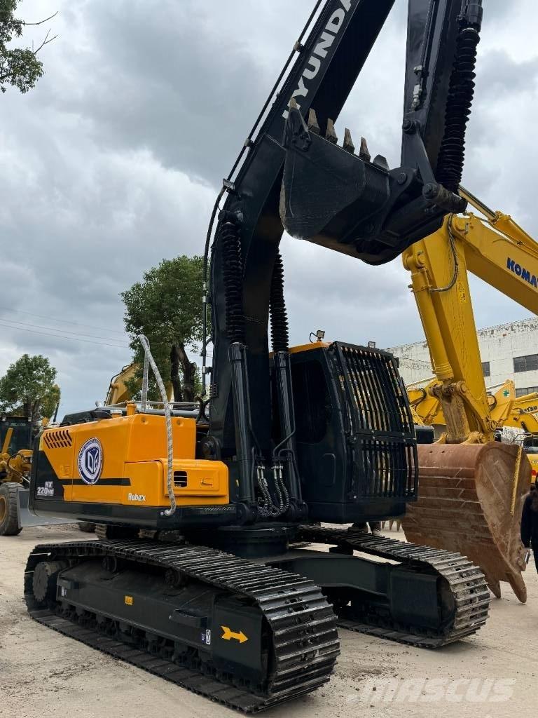 Hyundai HX220HD Верижен екскаватор