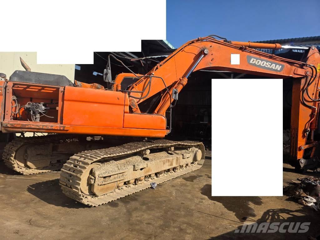Doosan DX 300 LCA Верижен екскаватор