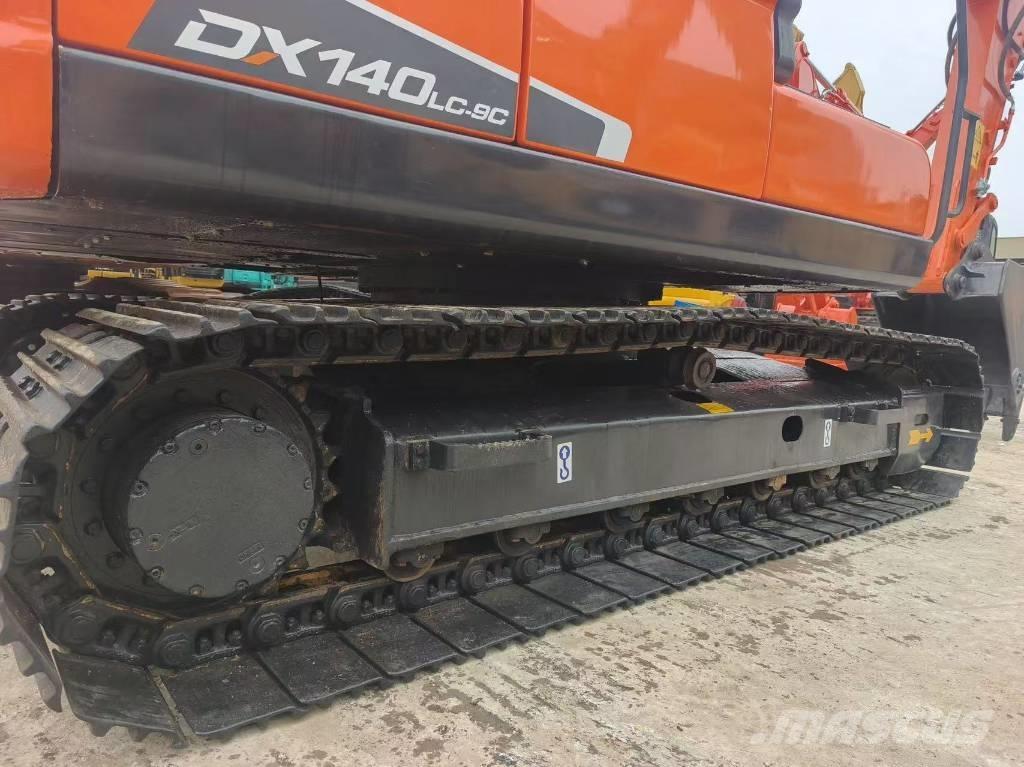 Doosan DX 140 Верижен екскаватор