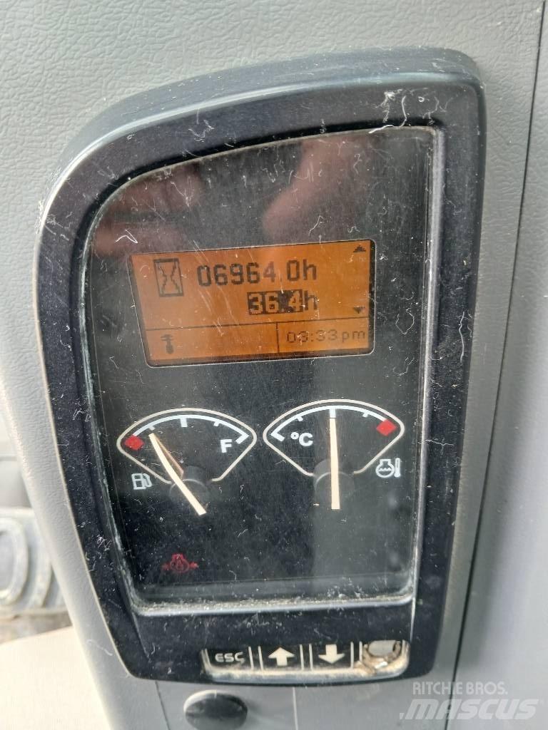 Volvo ECR 88 PLUS Средни екскаватори 7т - 12т