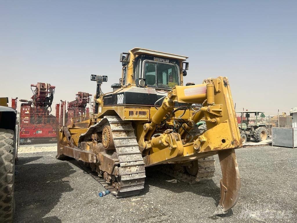 CAT D 8 R Верижни булдозери

