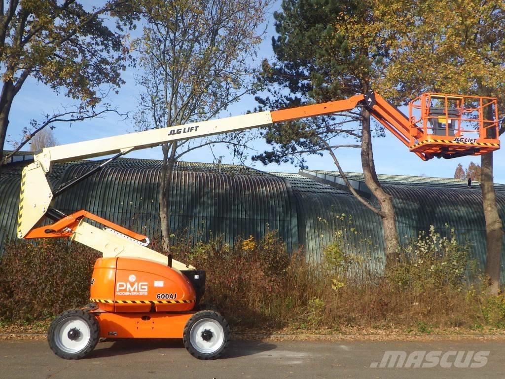 JLG 600AJ Съчленени стрелови подемници