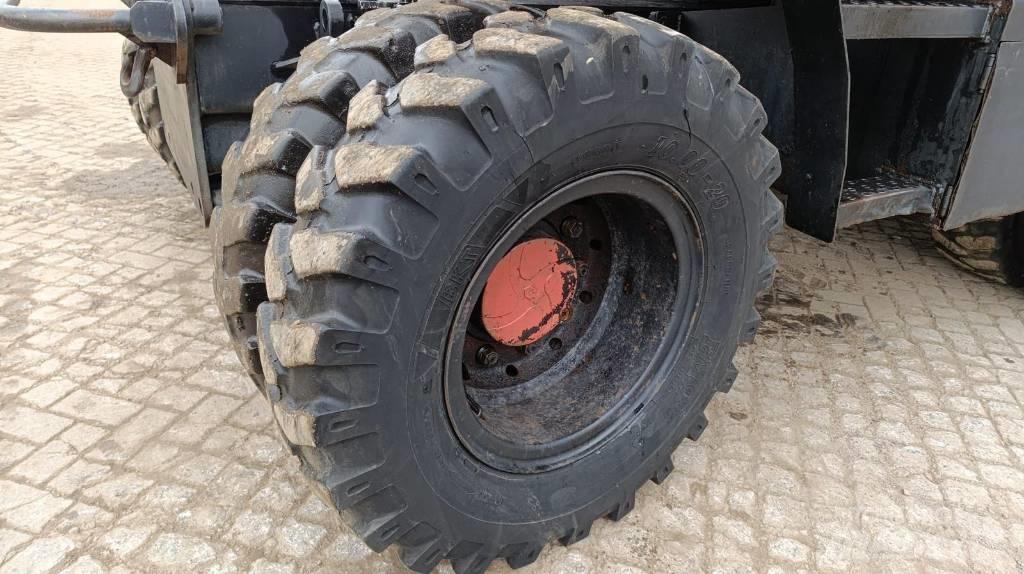 Fiat-Hitachi EX135W Колесни екскаватори