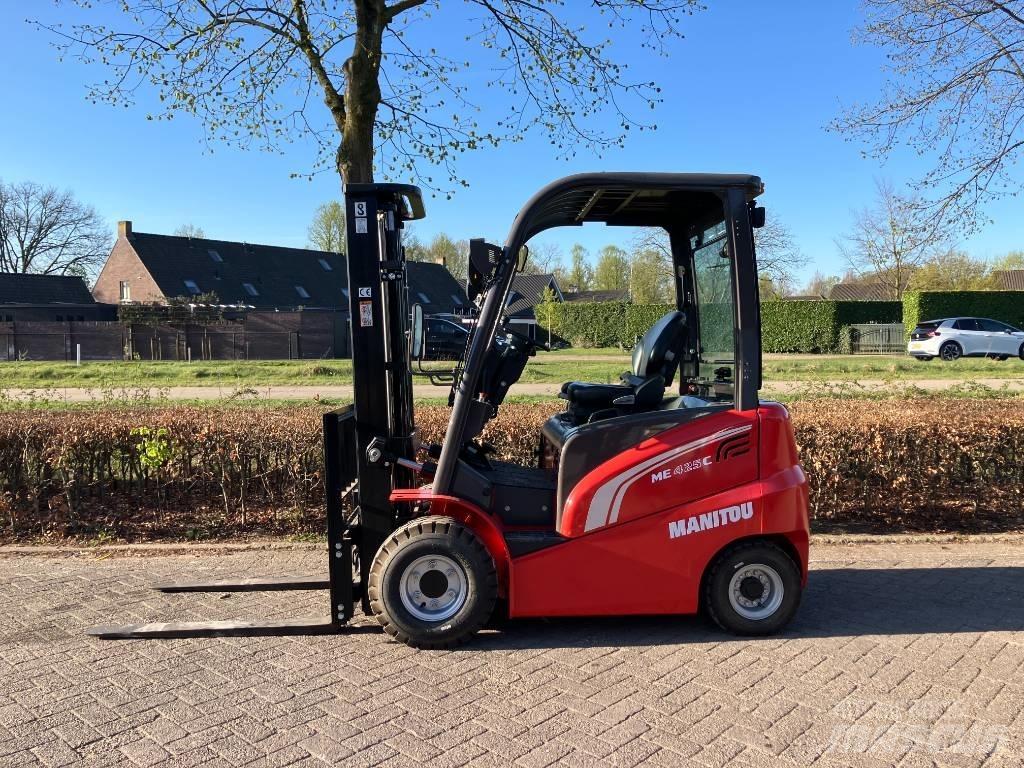 Manitou ME 425 Електрически вилични кари-повдигачи