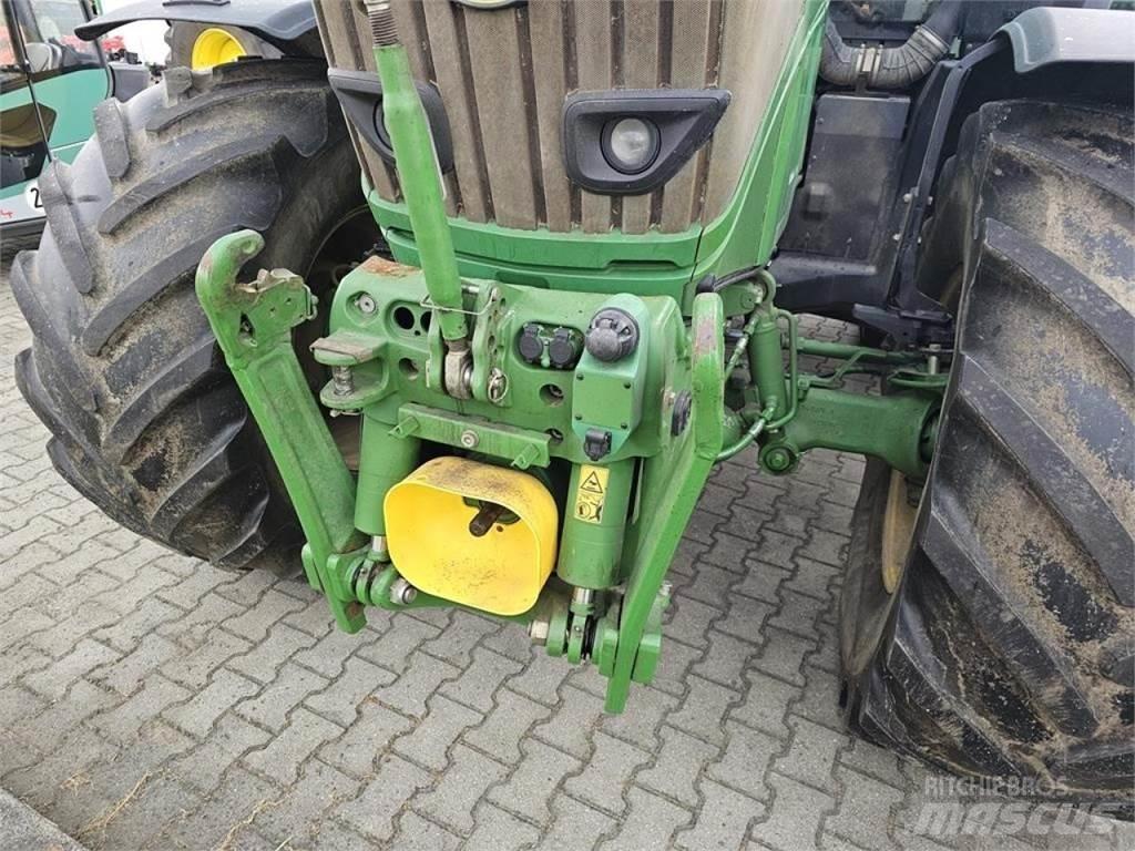 John Deere 6250 R Трактори