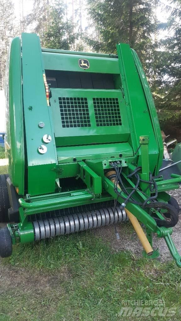 John Deere 854 Сламопреси за кръгли бали
