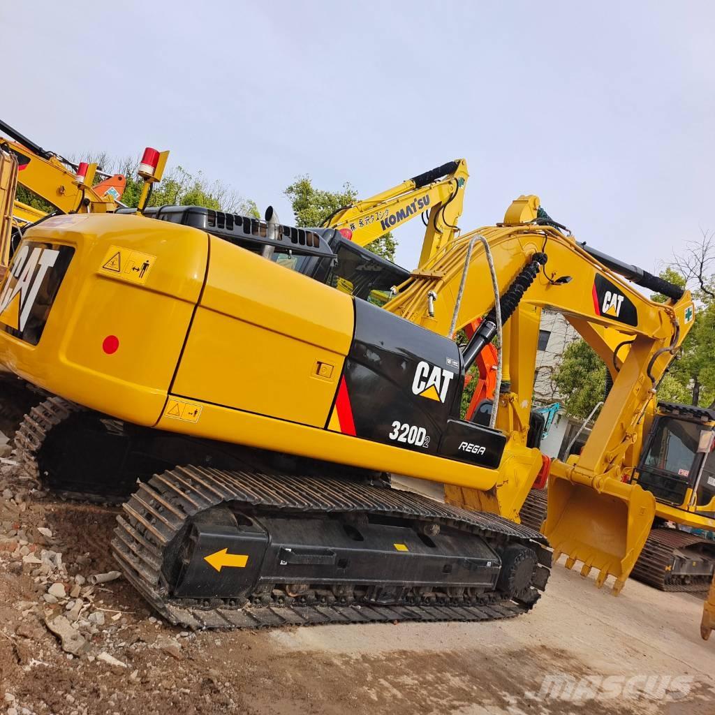 CAT 320 D2 Верижен екскаватор