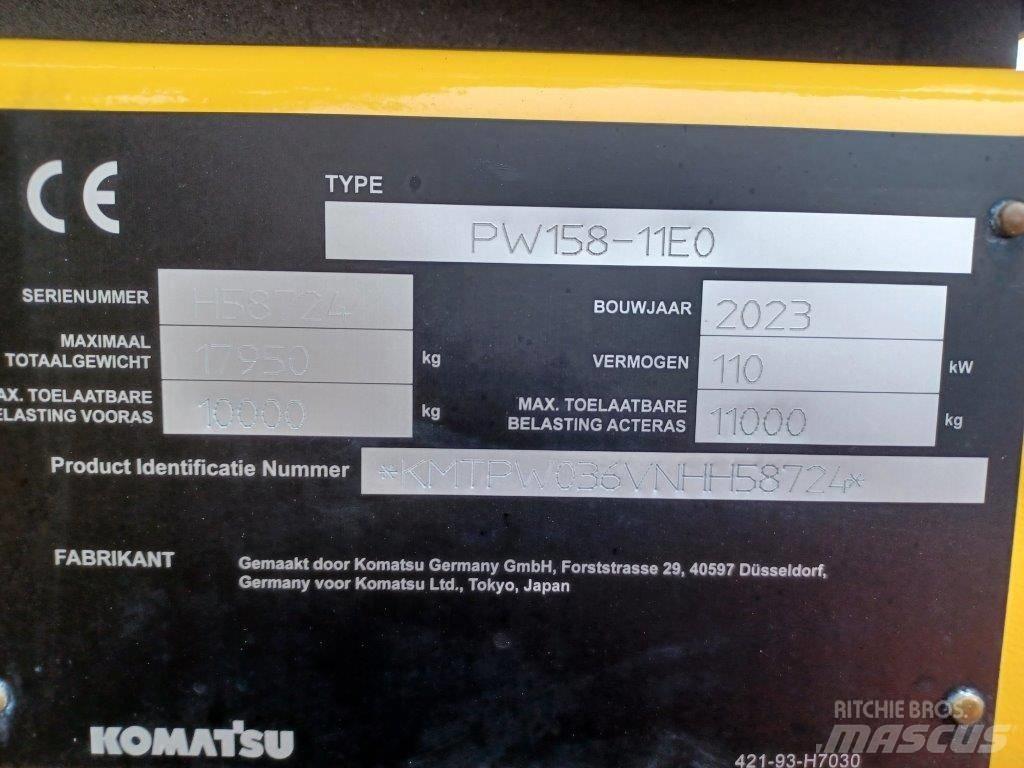 Komatsu PW158-11E0 Колесни екскаватори