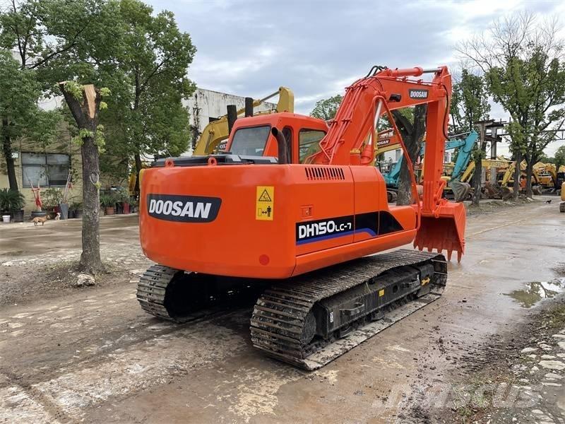 Doosan DX150 Верижен екскаватор