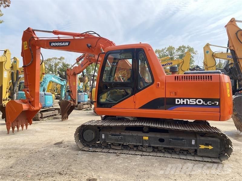 Doosan DX150 Верижен екскаватор