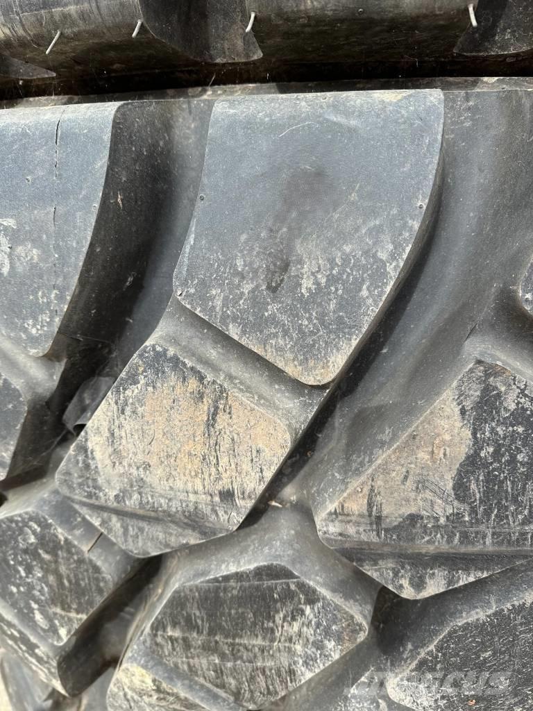  ROCK RADIAL 23.5R25 Гуми