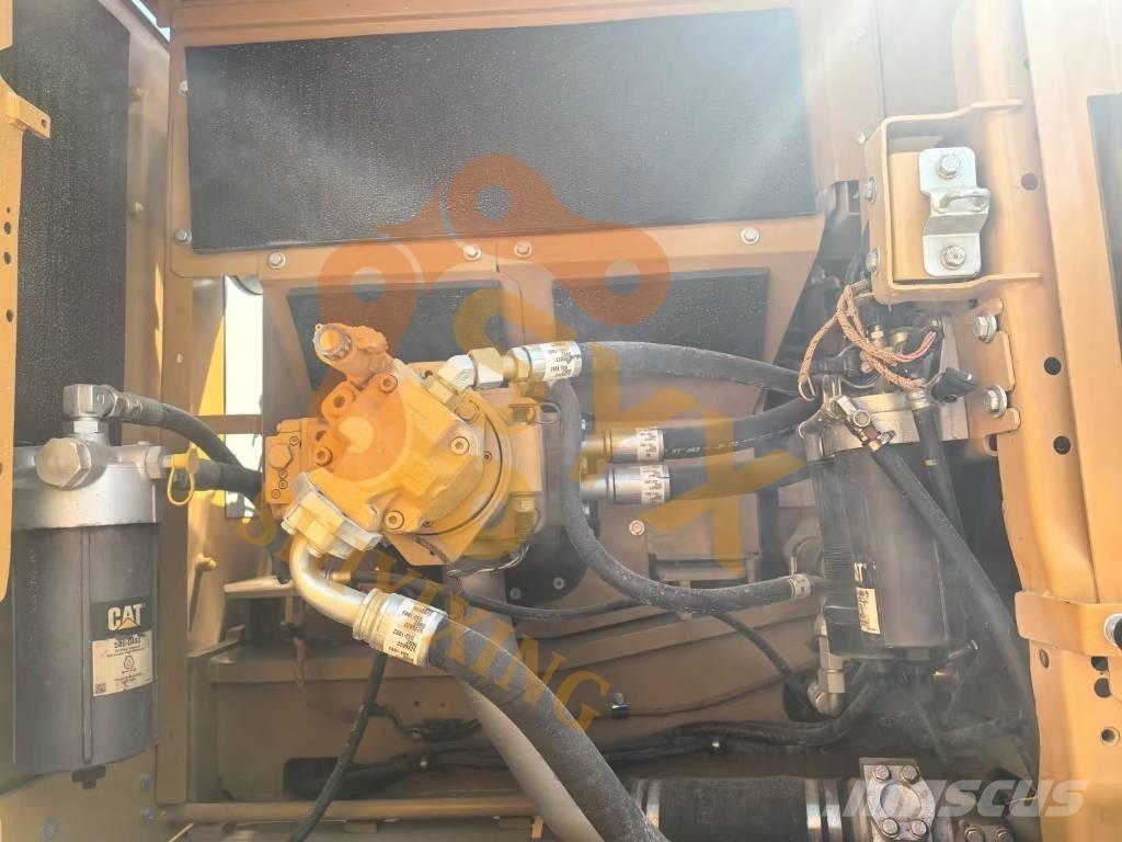 CAT 345GC Верижен екскаватор