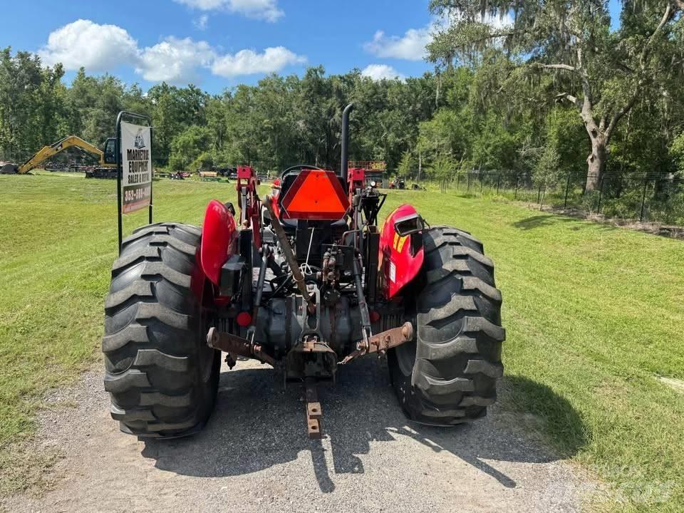 Massey Ferguson 2635 Трактори