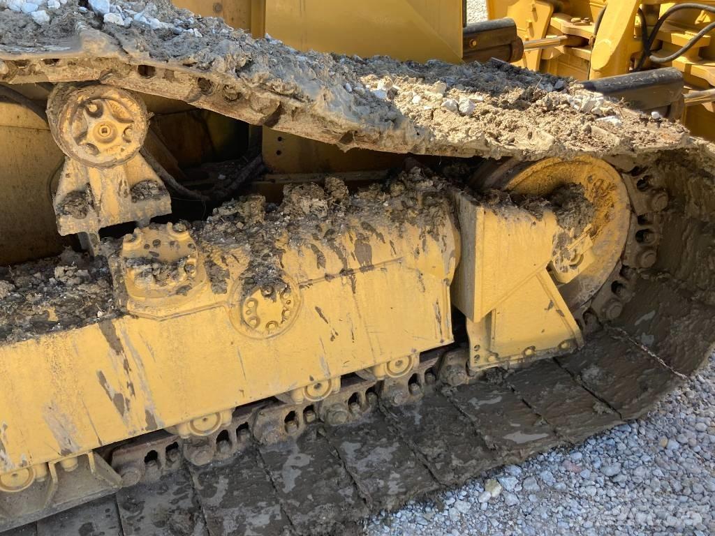 CAT Bulldozer D4H Верижни булдозери
