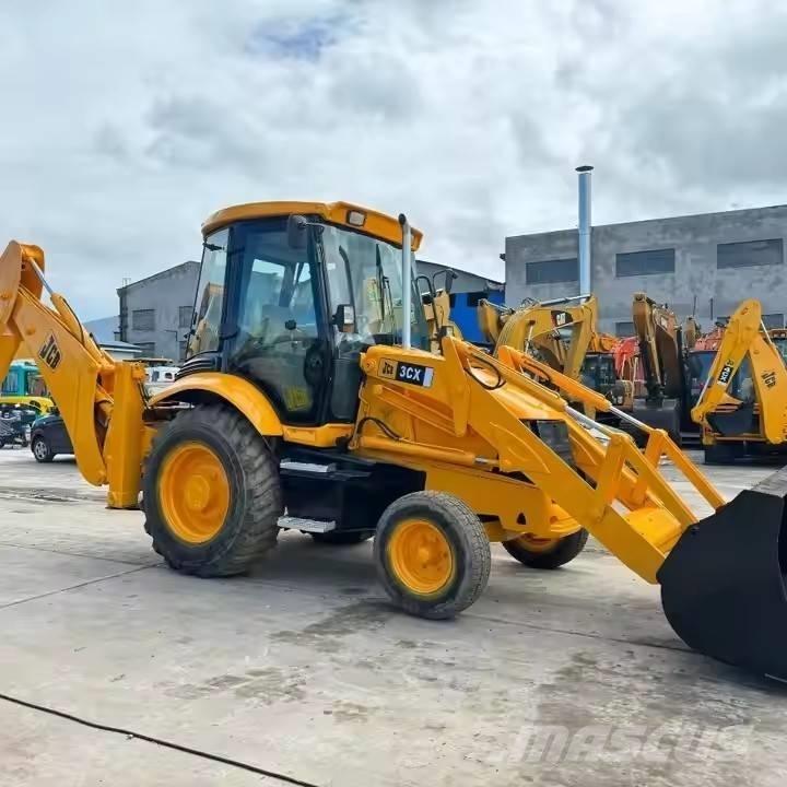 JCB 3 CX Товарач със заден ексватор