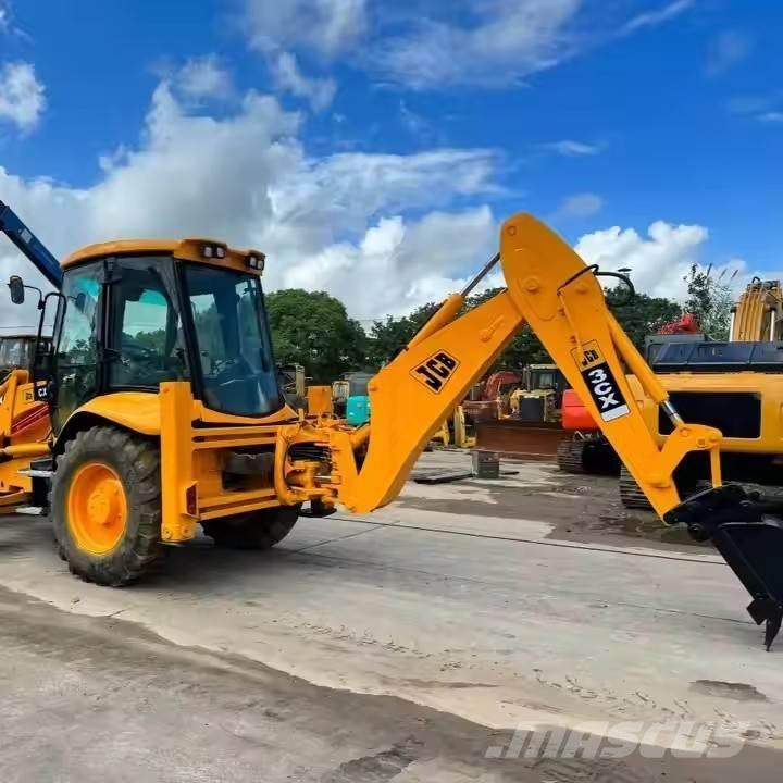 JCB 3 CX Товарач със заден ексватор