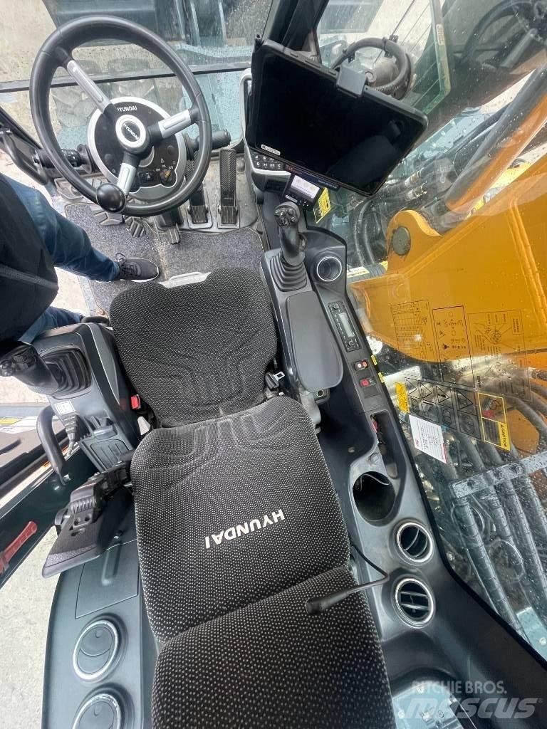 Hyundai HW160 Колесни екскаватори