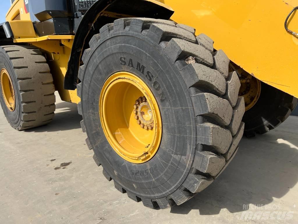 CAT 930K Колесни товарачи