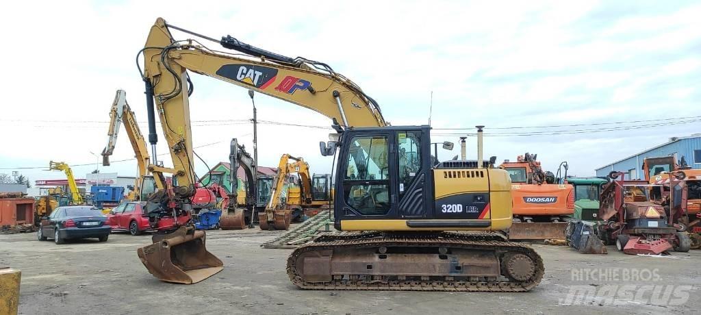 CAT 320 D Верижен екскаватор