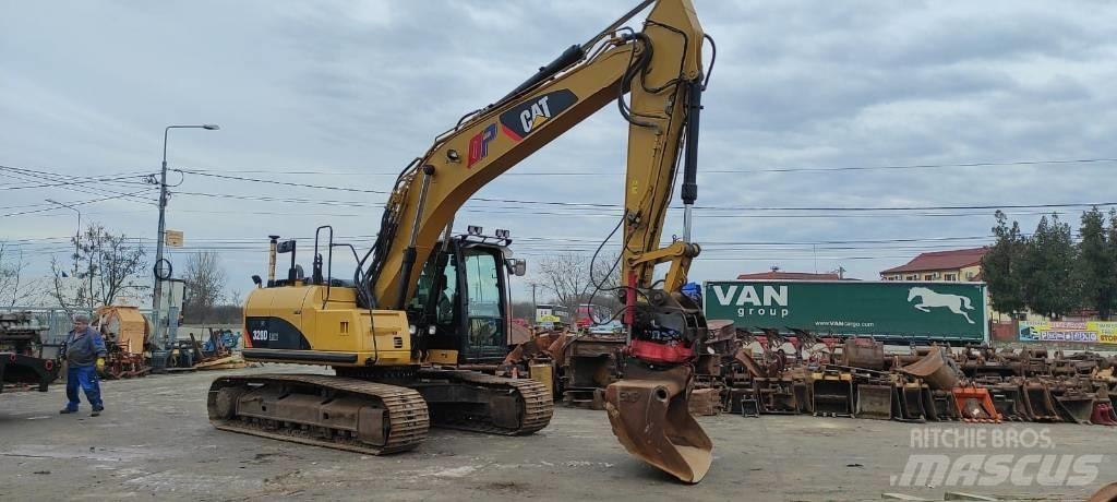 CAT 320 D Верижен екскаватор