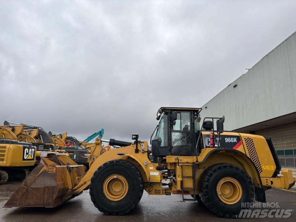 CAT 966 K Колесни товарачи