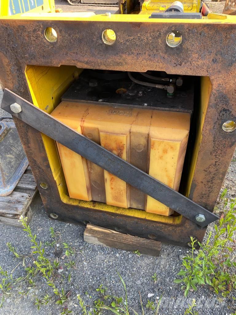 Epiroc HB7000 Чукове/Раздробители
