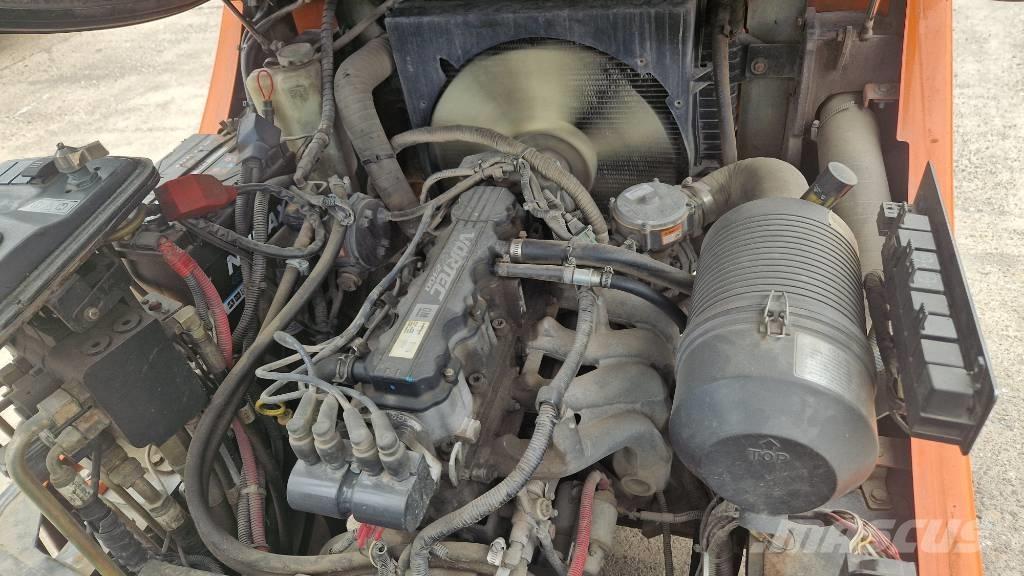 Doosan G 33 P-5 Камиони с АГУ