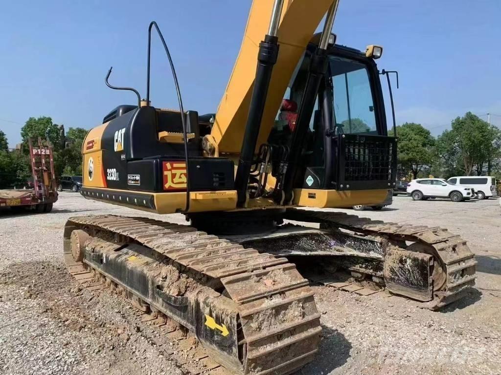 CAT 323D Верижен екскаватор