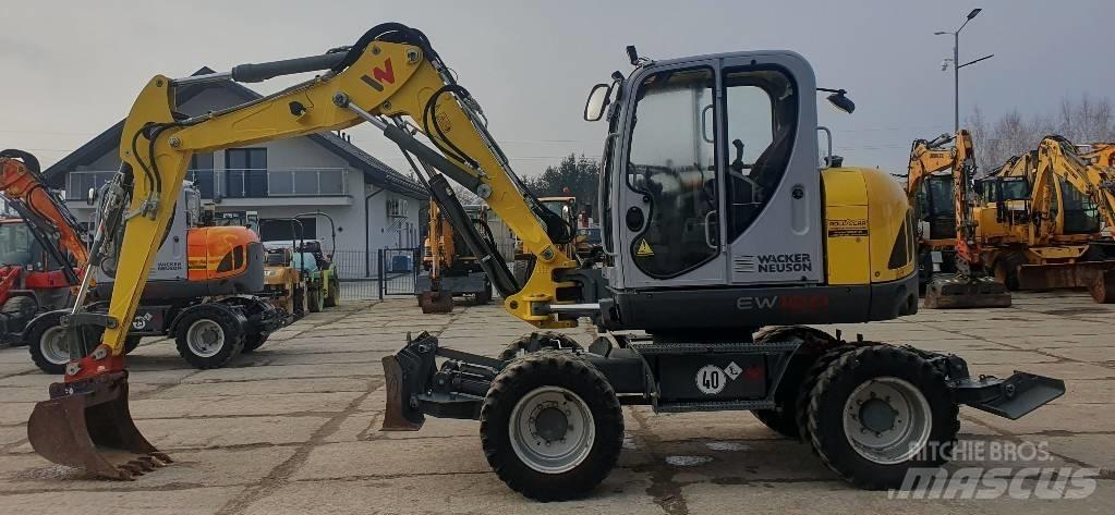 Wacker EW100 Колесни екскаватори