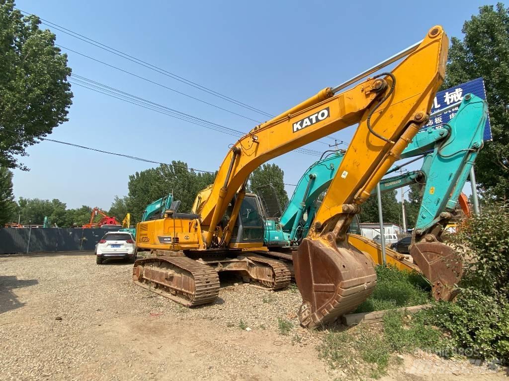 Kato HD 1023 R Верижен екскаватор