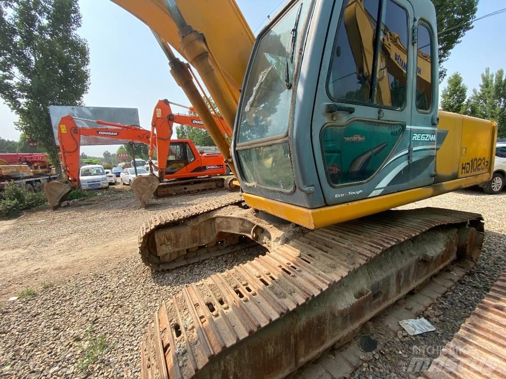 Kato HD 1023 R Верижен екскаватор