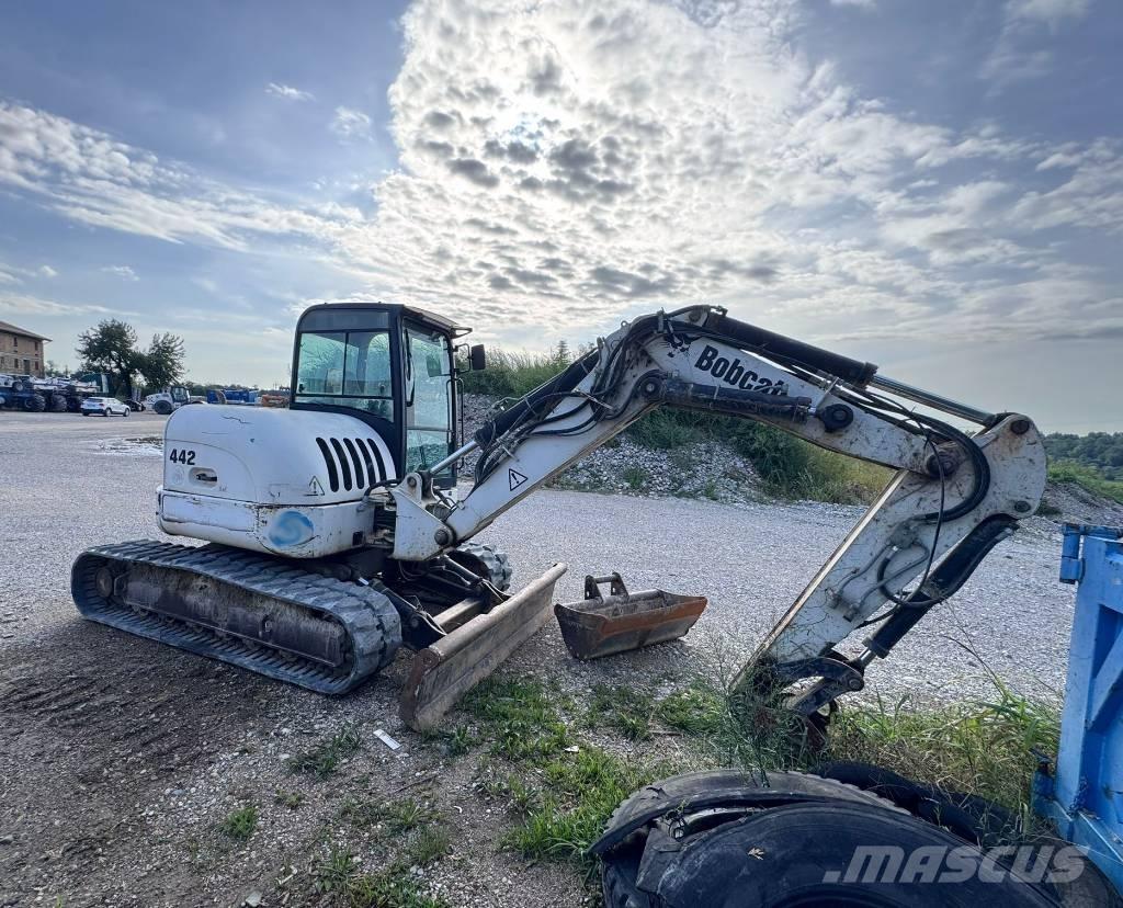 Bobcat 442 B Средни екскаватори 7т - 12т
