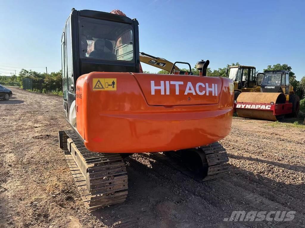 Hitachi ZX70 Средни екскаватори 7т - 12т