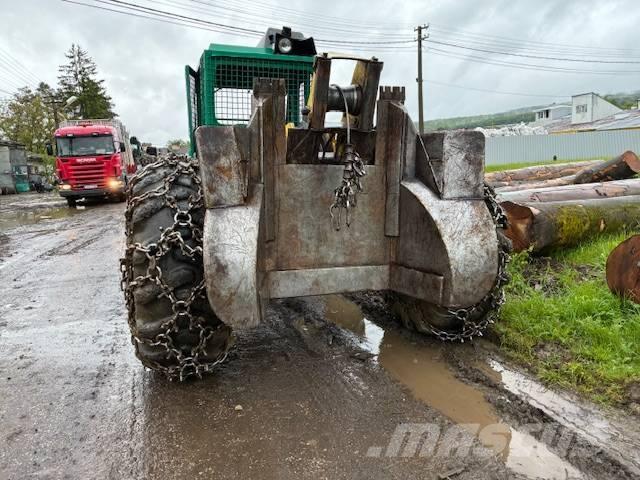 Timberjack 240C Скидери
