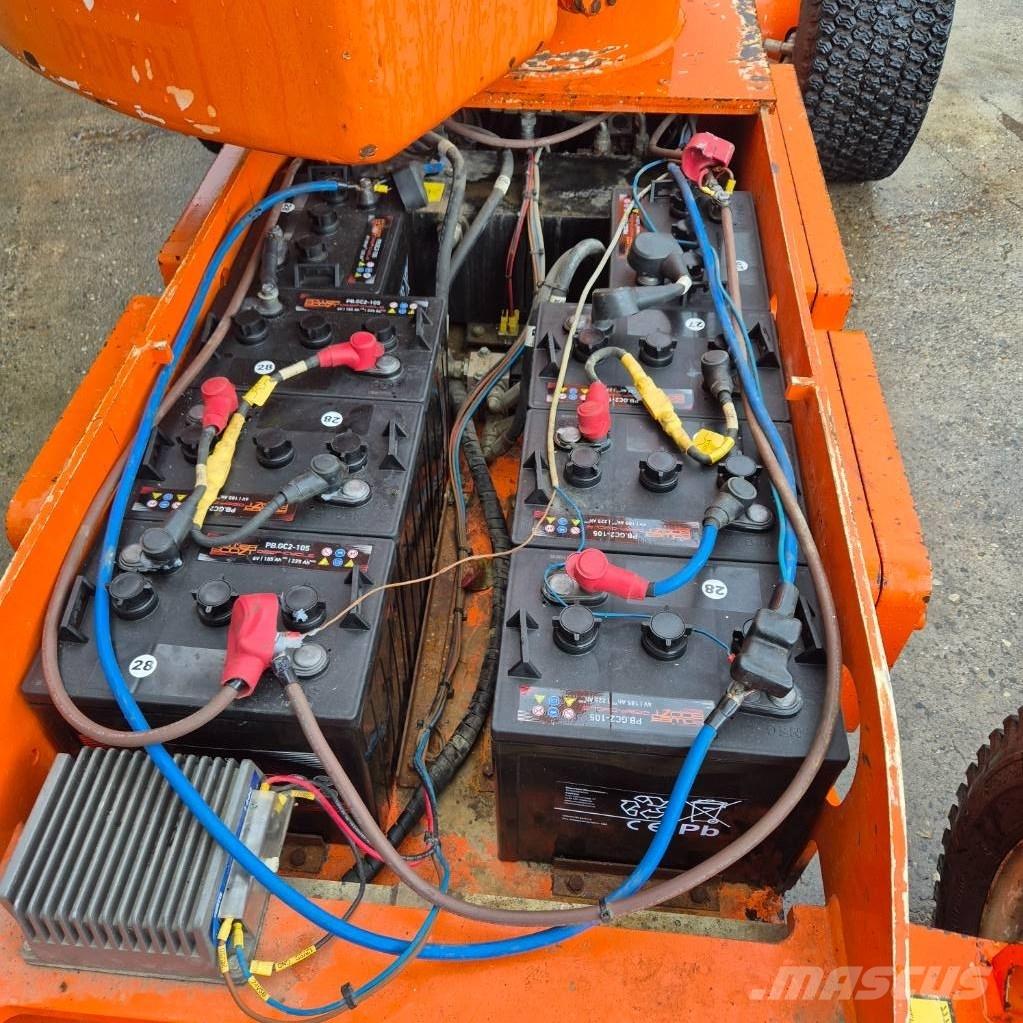 Niftylift HR 12 E Съчленени стрелови подемници