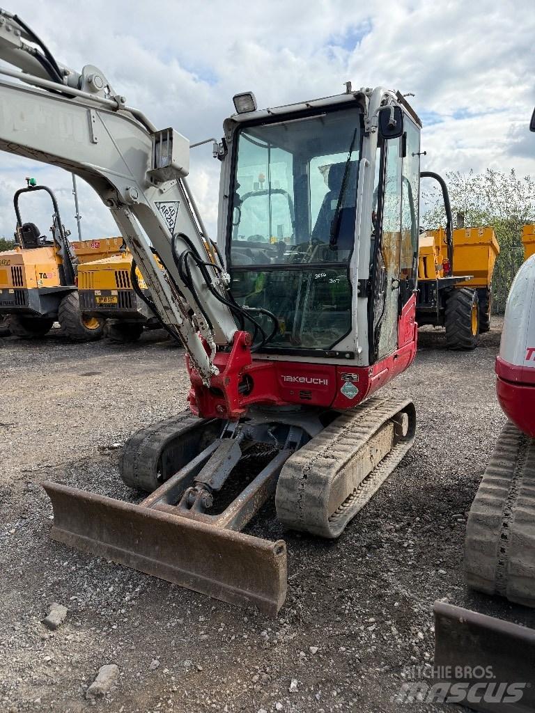 Takeuchi TB 230 Мини екскаватори < 7 т