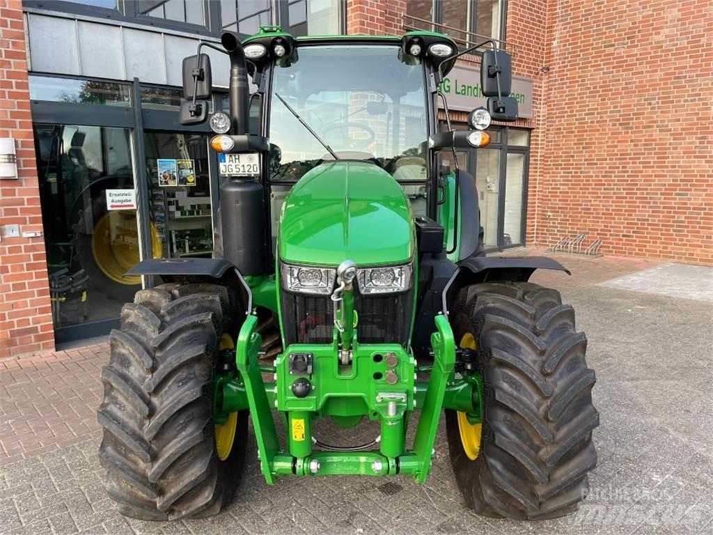 John Deere 5120M Трактори