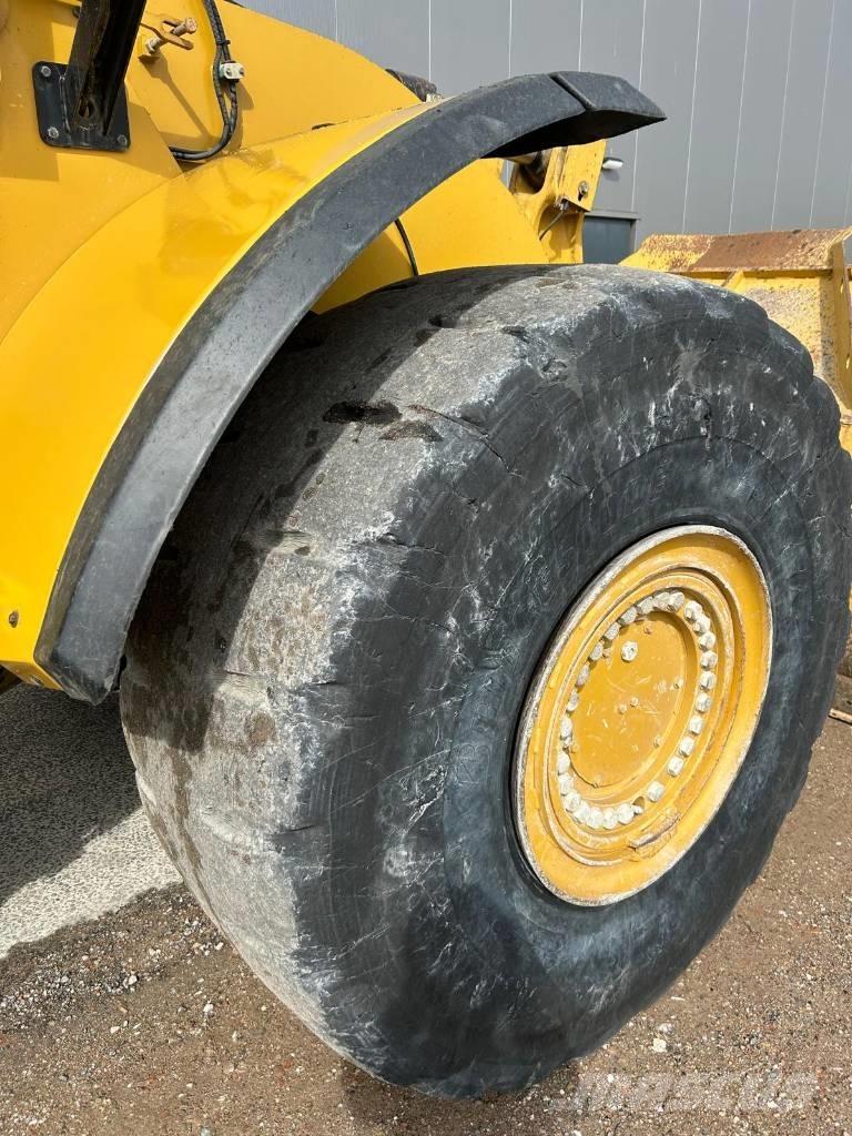 CAT 980 M Колесни товарачи