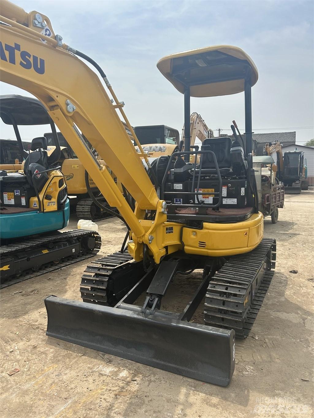 Komatsu PC30 Мини екскаватори < 7 т