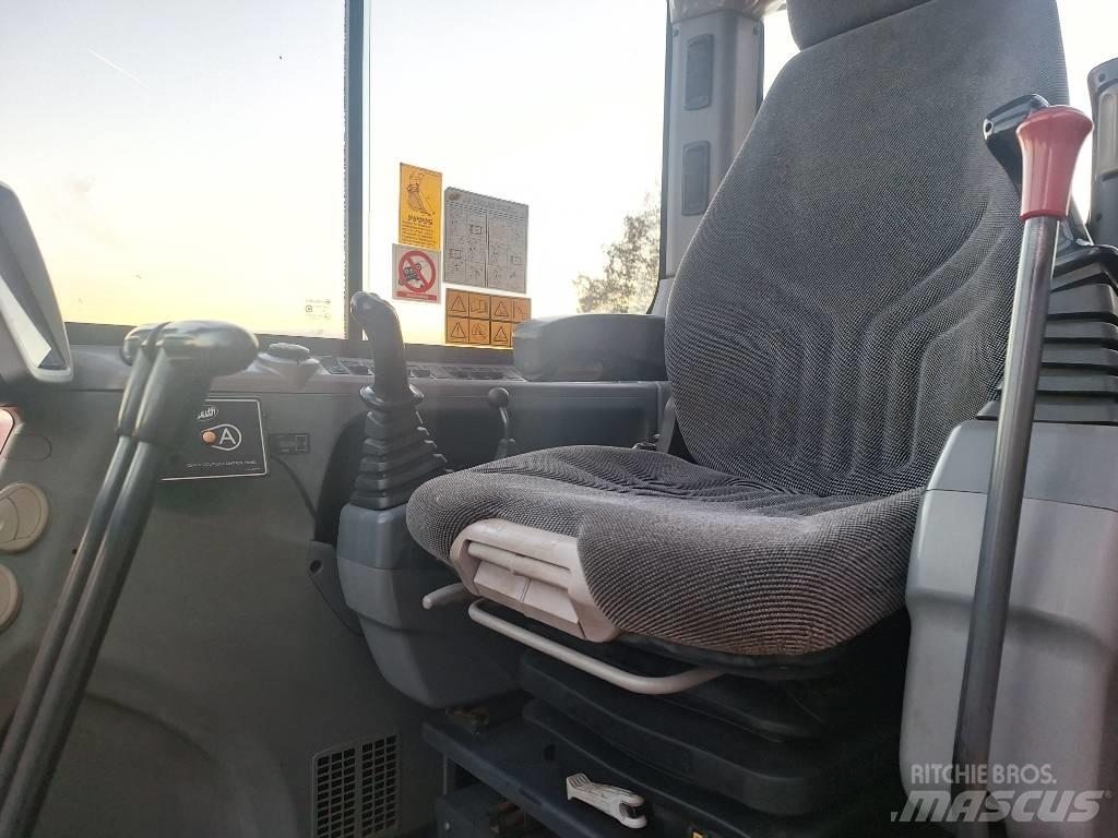 Doosan DX 80 R Средни екскаватори 7т - 12т