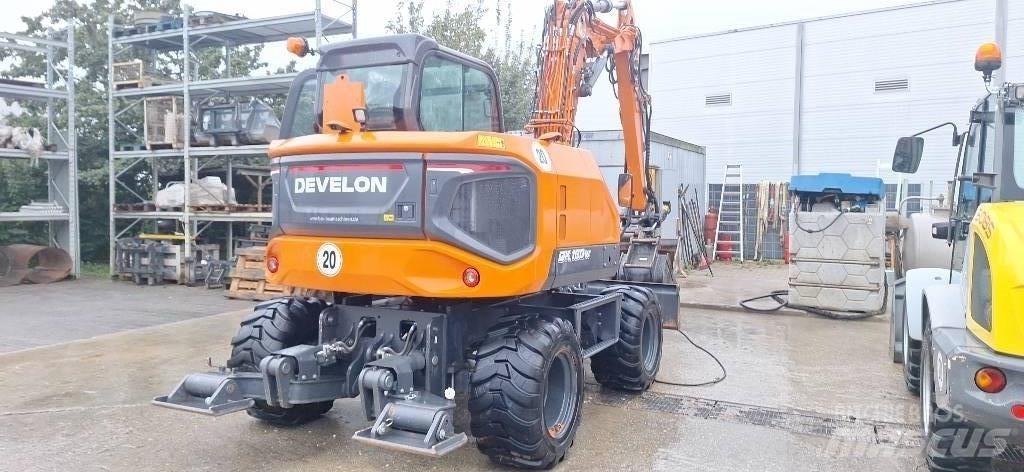 Doosan DX 100 W-7 Колесни екскаватори