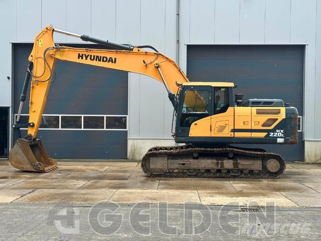 Hyundai HX220L Верижен екскаватор