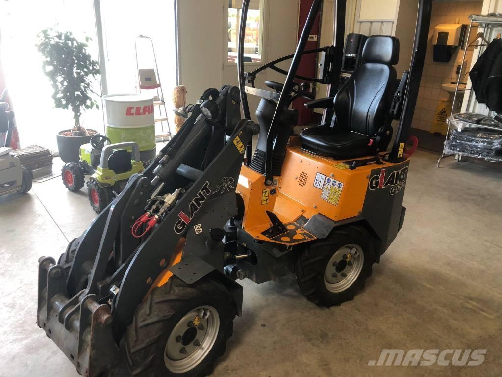GiANT G 1200 Многофункционални товарачи