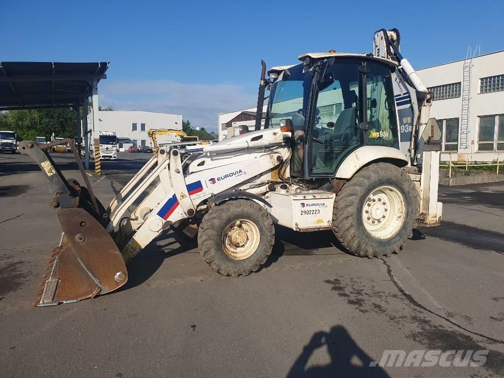 Komatsu WB 93 R-5 Товарач със заден ексватор