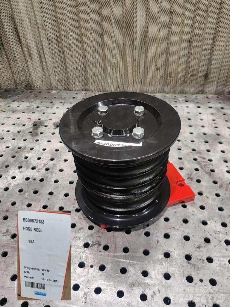Sandvik jumbo parts Подземни машини за анкерен крепеж